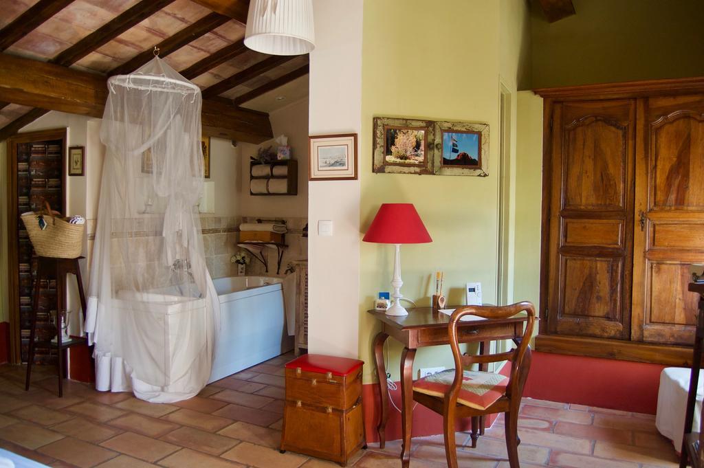 Bergerie Des Suanes Bed & Breakfast Fayence Luaran gambar